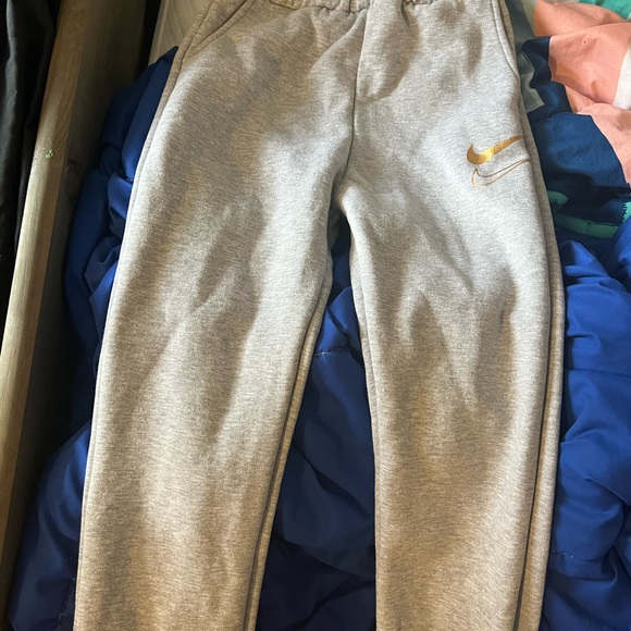 never worn before - Picture 1 of 3